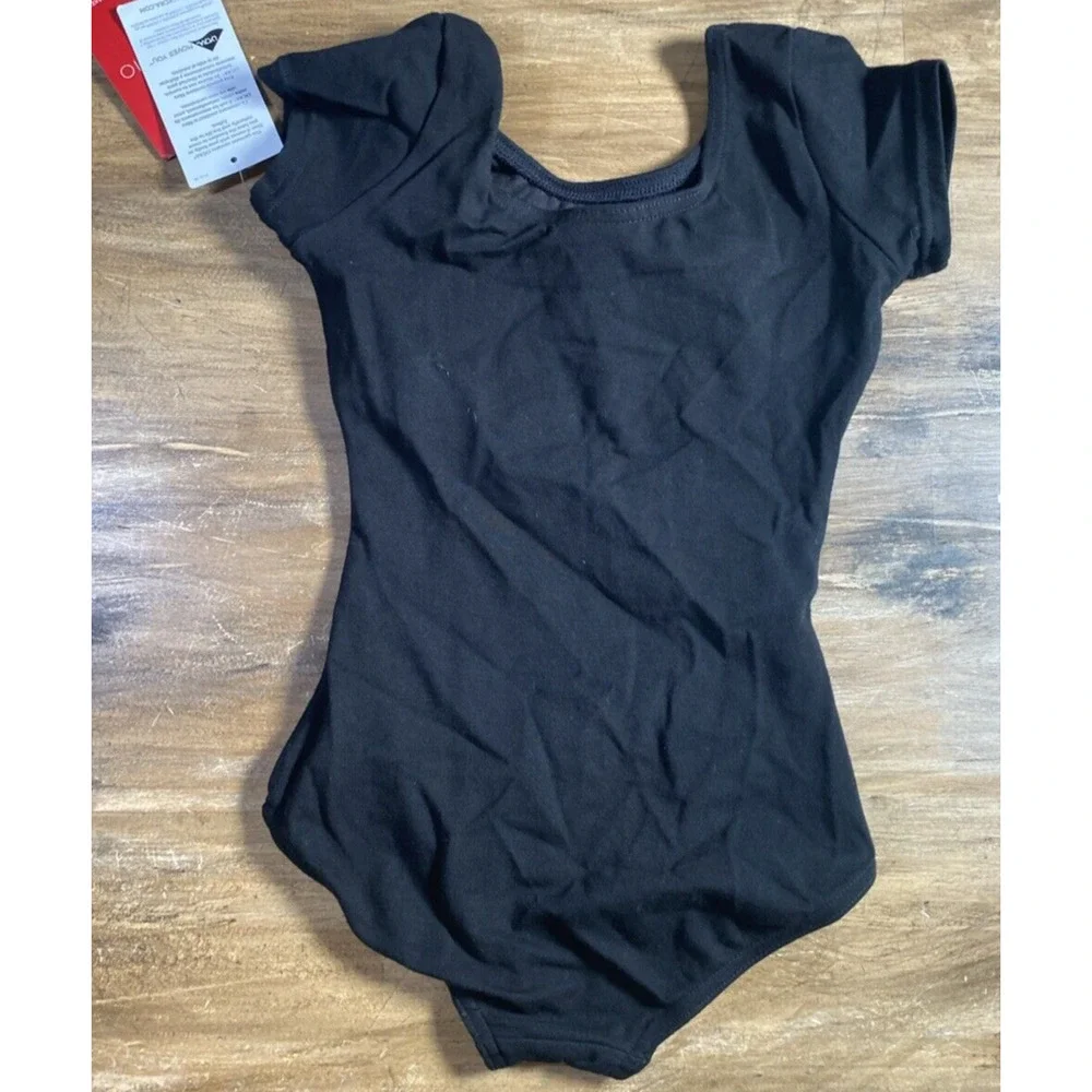Capezio BLACK Little Girls' Basic Short Sleeve Leotard, US Small/4-5 CC400C